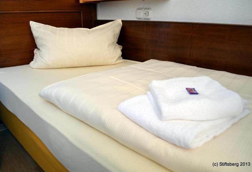 스탠다드 룸, Stiftsberg Bildungs Und Freizeitzentrum