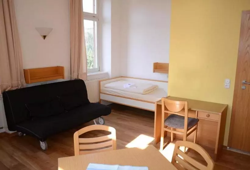 Standard Kolmen Hengen Huone, Stiftsberg   Bildungs  Und Freizeitzentrum