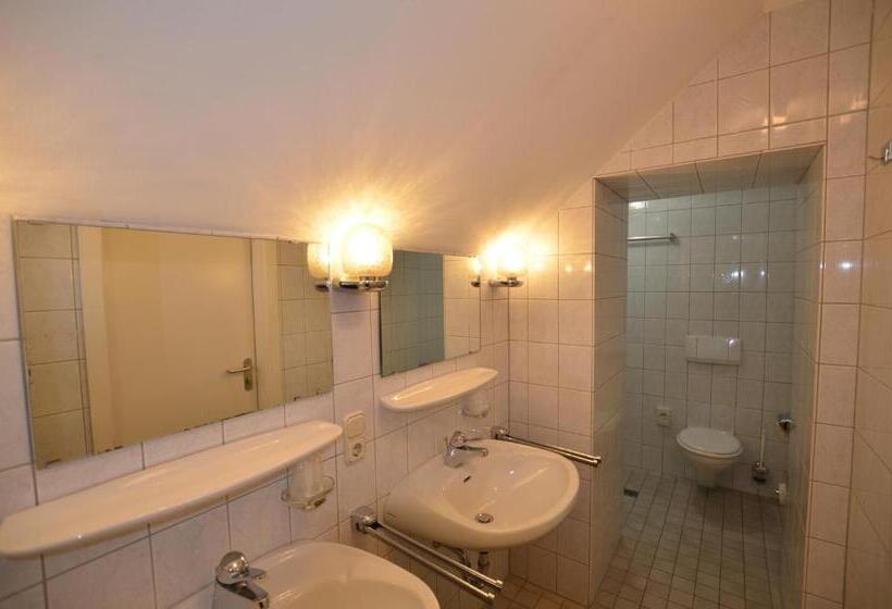 패밀리 룸, Stiftsberg Bildungs Und Freizeitzentrum