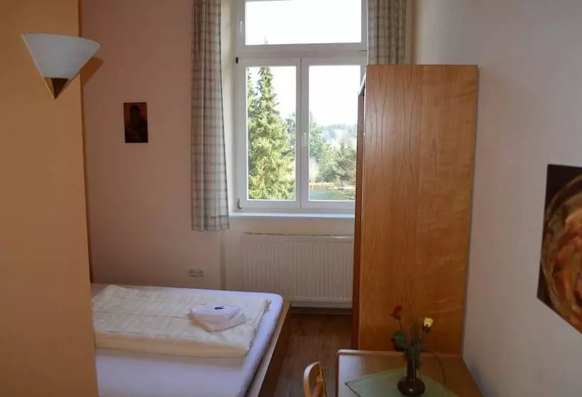 Standard Yhden Hengen Huone, Stiftsberg   Bildungs  Und Freizeitzentrum