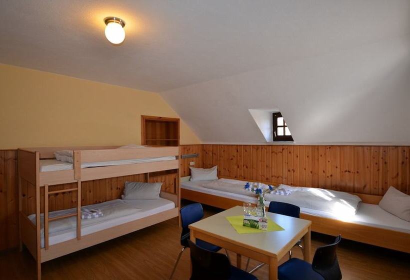 4인용 스탠다드 룸, Stiftsberg Bildungs Und Freizeitzentrum