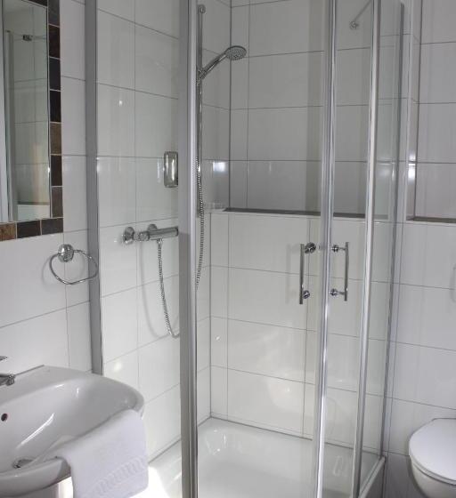 غرفة قياسية فردية, Tau Lünne