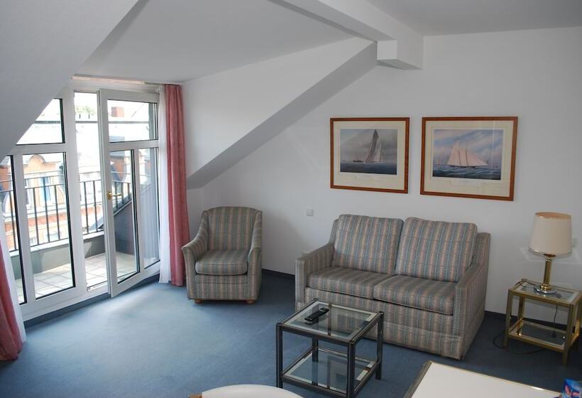 غرفة أساسية رباعية, Windsor