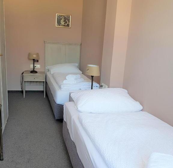 اتاق استاندارد چهار تخته, Inselhotel Langeoog