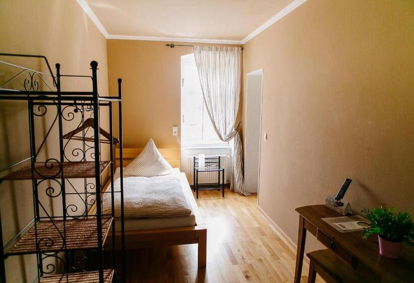 اتاق استاندارد یک نفره, Landhotel Airport Inn