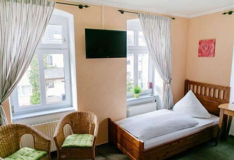 اتاق خانوادگی, Landhotel Airport Inn