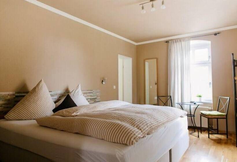 اتاق استاندارد, Landhotel Airport Inn