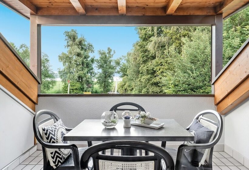 דירת משפחה, Gasthaus Schiff