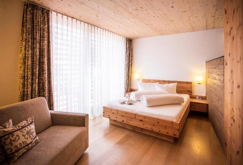 חדר סופריור יחיד, Herrmann