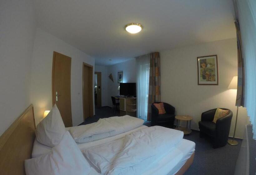 Quarto standard, Zum Wasserfall Garni