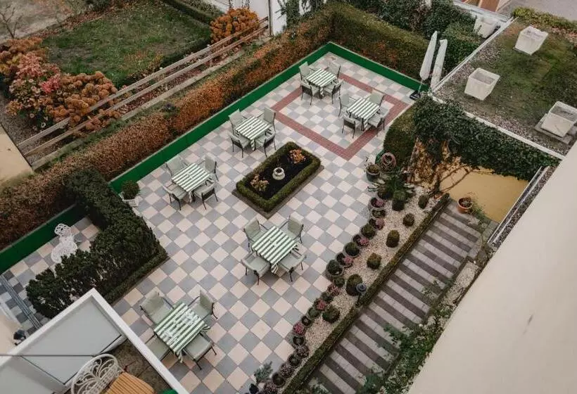 シングルデラックスルーム, Stadtresidenz