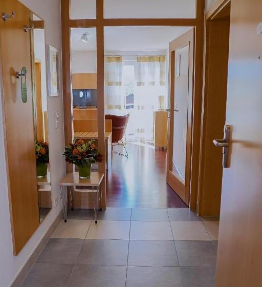 Полулюкс с Балконом, Züfle Hotel Restaurant Spa