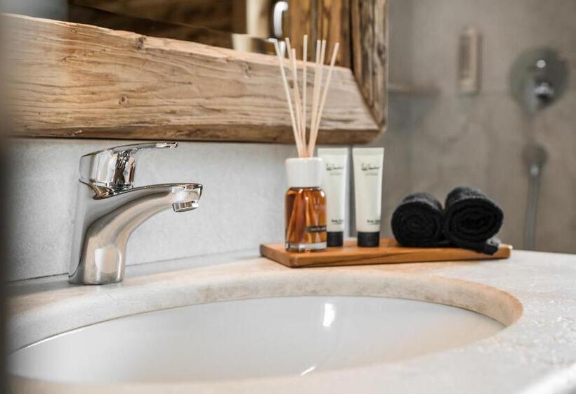 샬레, Alpenhotel Plaza