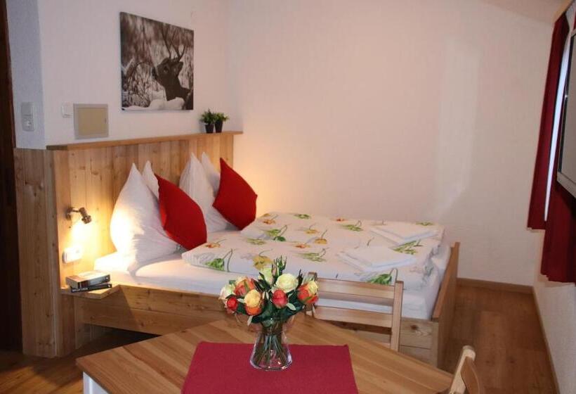 غرفة قياسية ثلاثية, Gästehaus Landhaus Tyrol