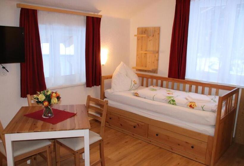 Номер Стандарт Трехместный, Gästehaus Landhaus Tyrol