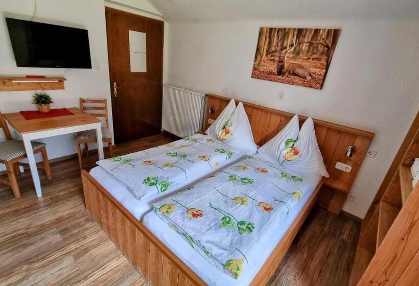 إستديو عائلى, Gästehaus Landhaus Tyrol