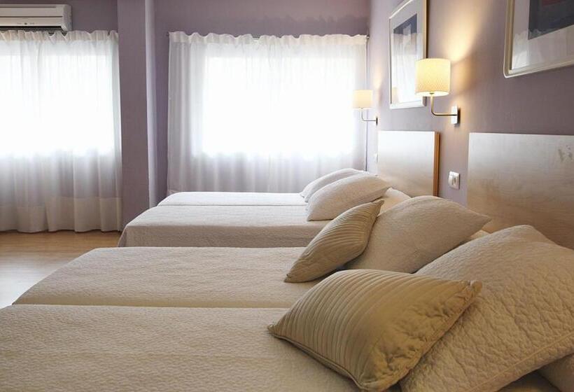 غرفة قياسية رباعية, Dormavalencia Hostel