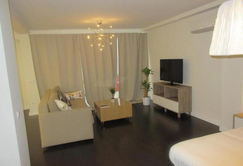 إستوديو قياسى, Dormavalencia Hostel