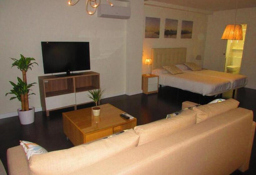 إستوديو قياسى, Dormavalencia Hostel