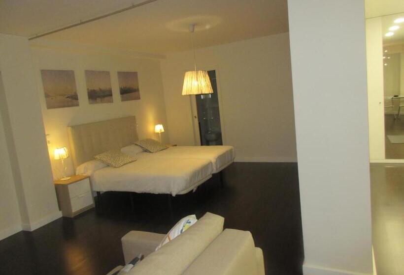 إستوديو قياسى, Dormavalencia Hostel