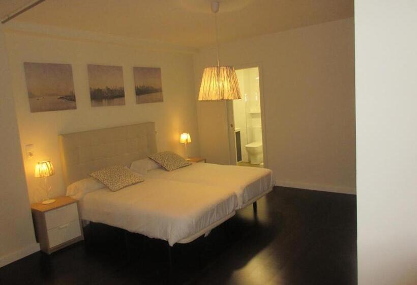 إستوديو قياسى, Dormavalencia Hostel