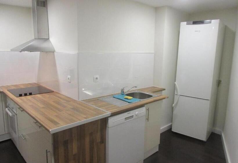 إستوديو قياسى, Dormavalencia Hostel