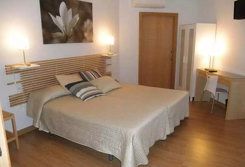 اتاق استاندارد, Dormavalencia Hostel