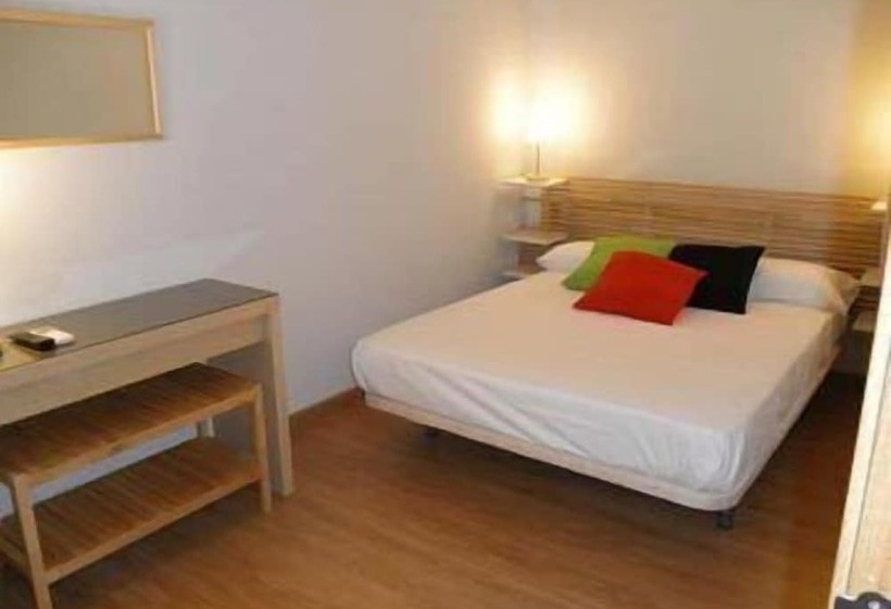 اتاق استاندارد, Dormavalencia Hostel