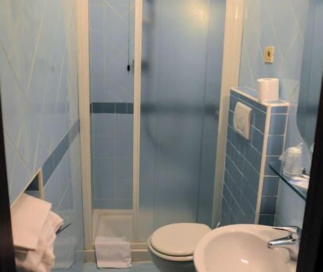 חדר סטנדרט לשלושה, Albergo Italia Di Nardi Renzo & C Snc