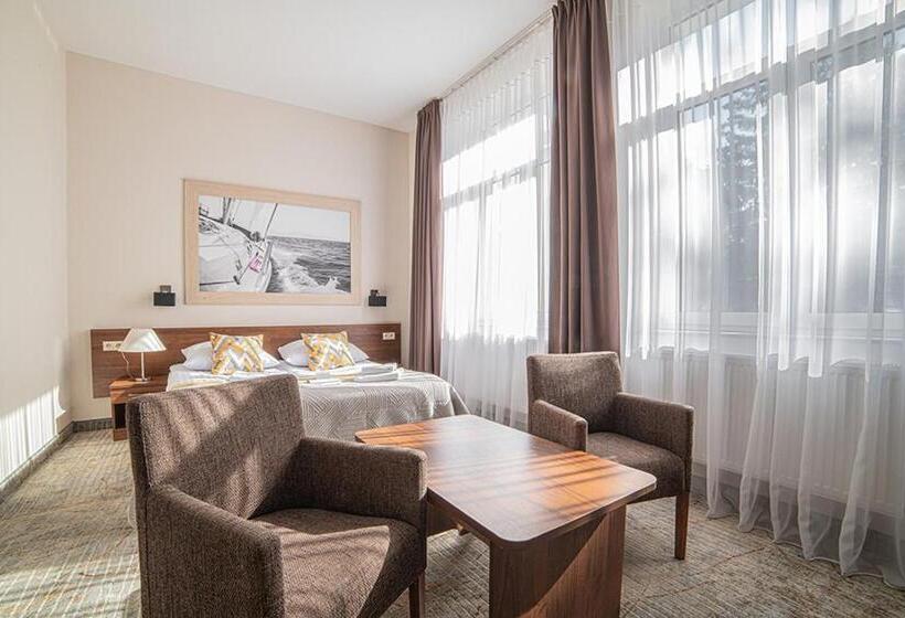 اتاق استاندارد, Astor