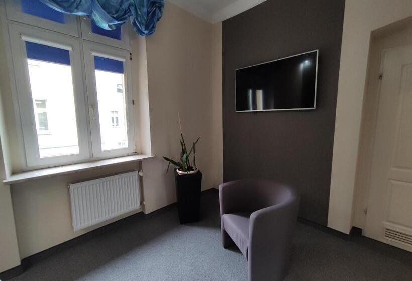 침실 1개 디럭스 아파트, Atena