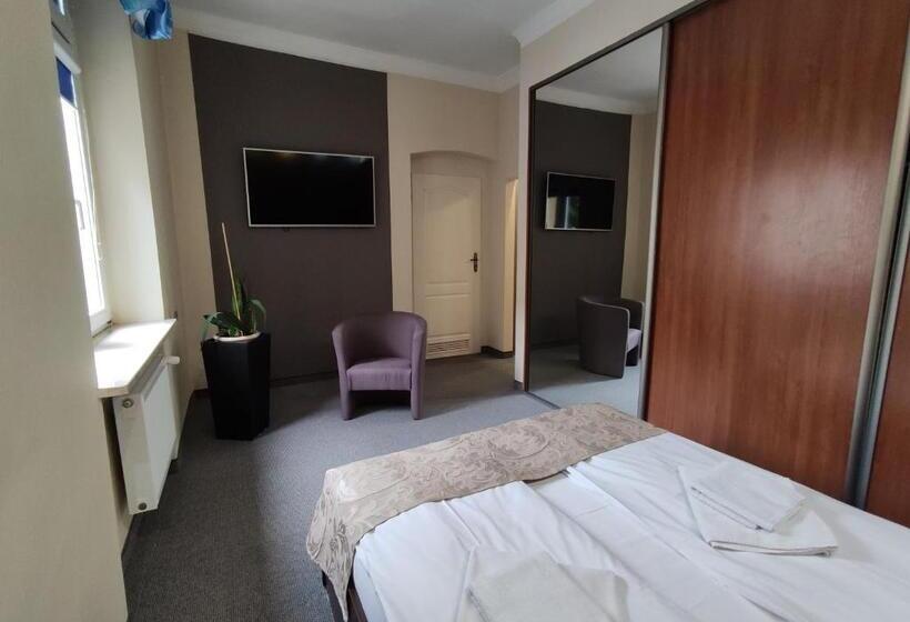 침실 1개 디럭스 아파트, Atena