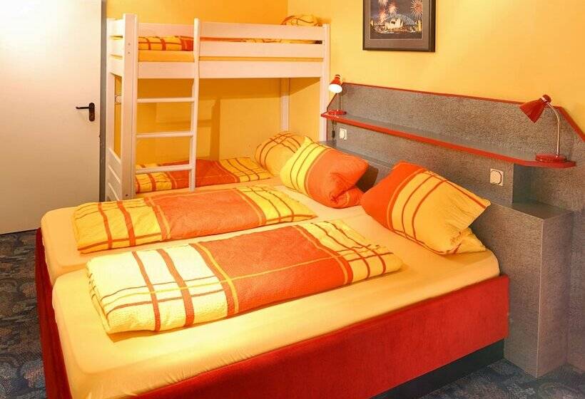 Номер Стандарт Трехместный, Gasthof Pension Sonnenberg