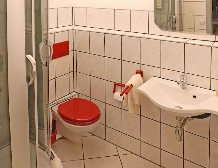 اتاق استاندارد چهار تخته, Gasthof Pension Sonnenberg