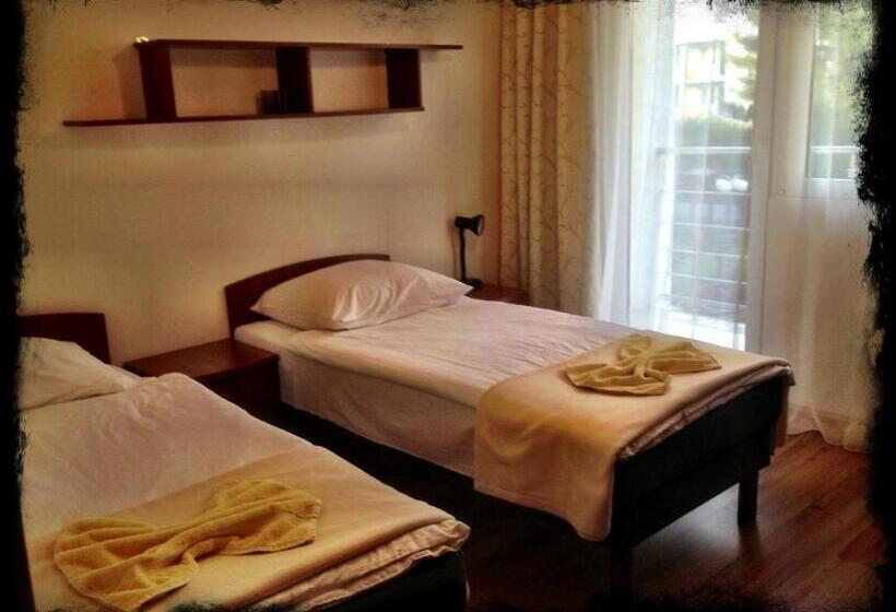 四人标准间, Graal Spa