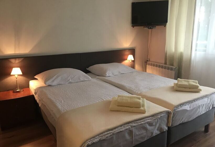 标准间, Graal Spa