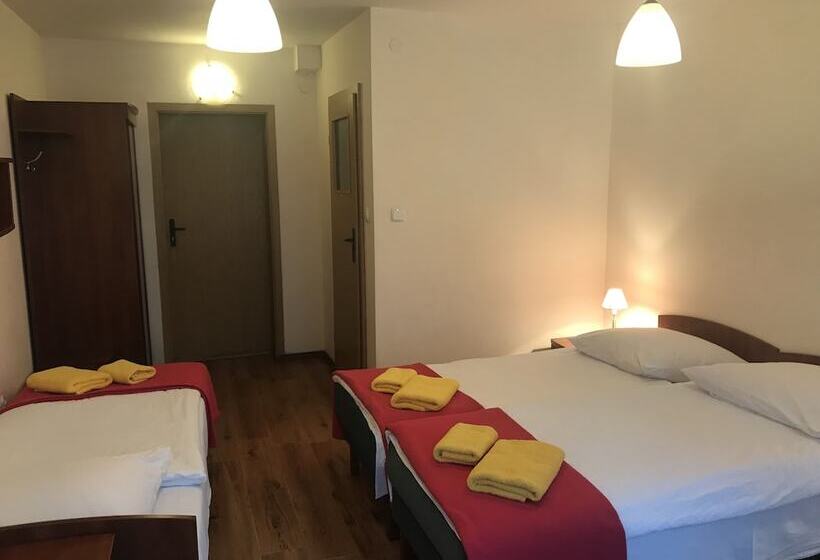 标准三人间, Graal Spa