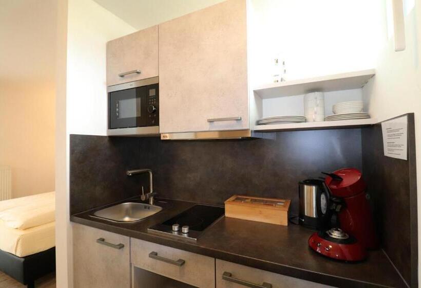 Апартаменты 1 Спальня, Iq