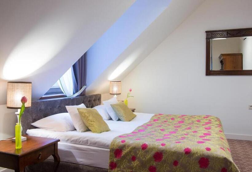 آپارتمان 1 خوابه, Kazimierzówka