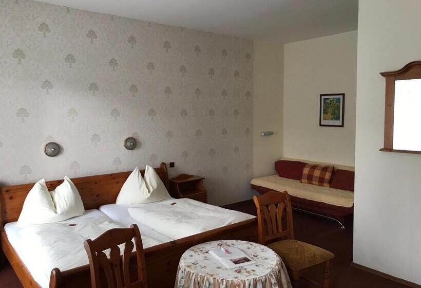 经济型三人房间, Payerbacherhof