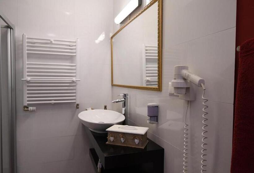 经济型三人房间, Payerbacherhof