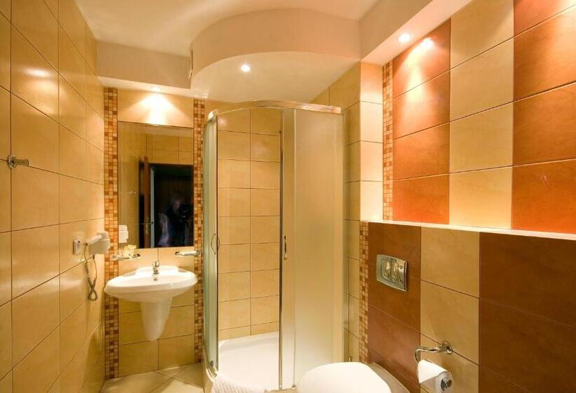 수피리어 싱글 룸, Przedwiośnie