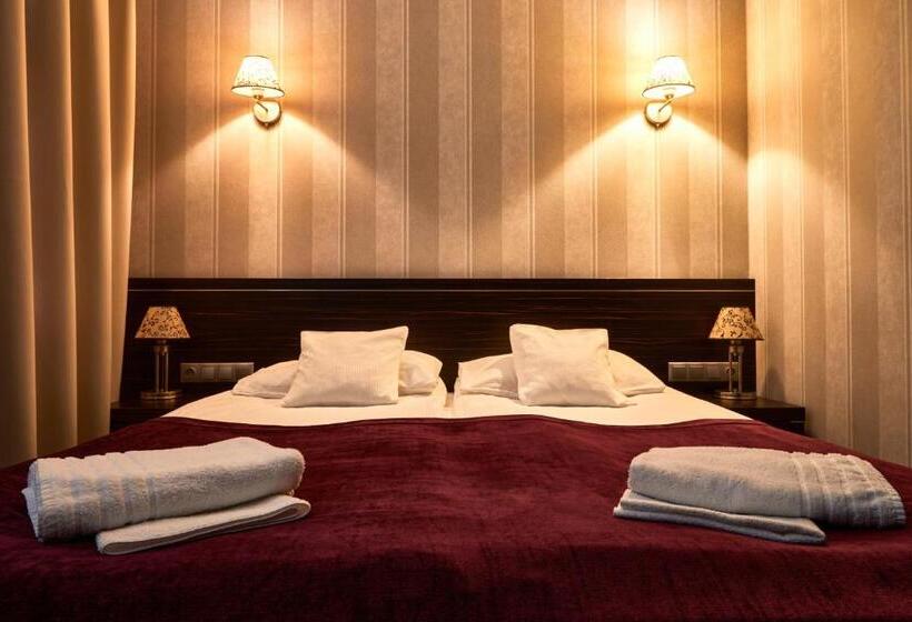 带阳台精选间, Racibor