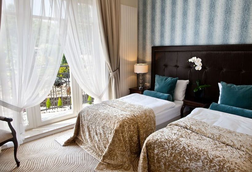 标准房带园景, Rezydencja Luxury Hotel Bytom Piekary śląskie