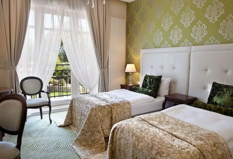 ガーデンビュースタンダードルーム, Rezydencja Luxury Hotel Bytom Piekary śląskie