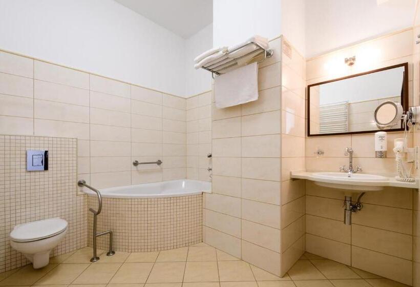 침실 1개 아파트, Sitarska