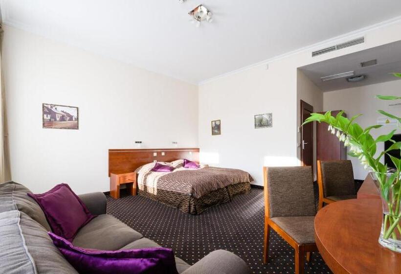 침실 1개 아파트, Sitarska