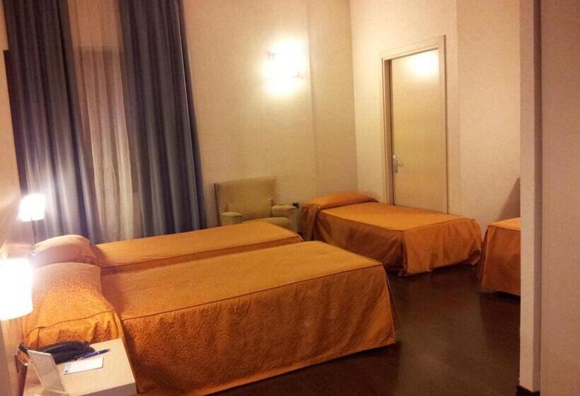 غرفة قياسية رباعية, Valentino