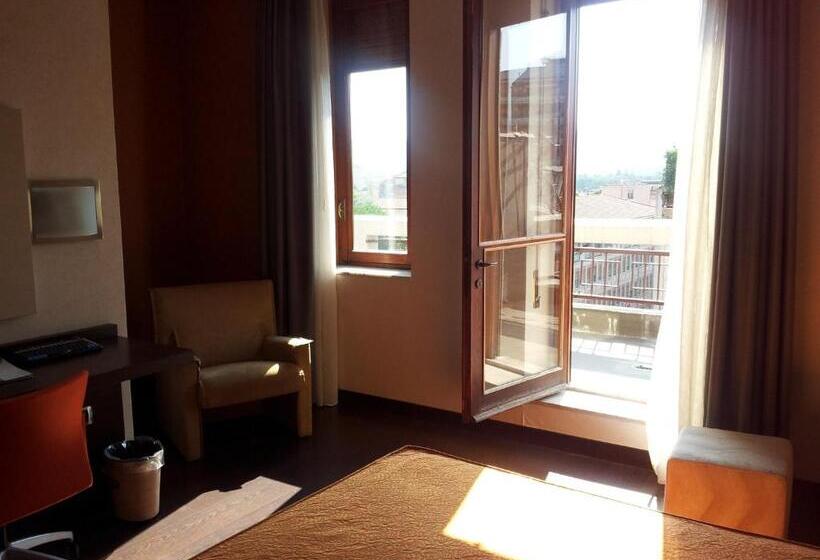 غرفة ديلوكس مزودة بشرفة, Valentino