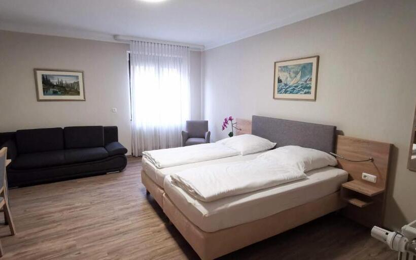 标准间, Zum Winzermännle